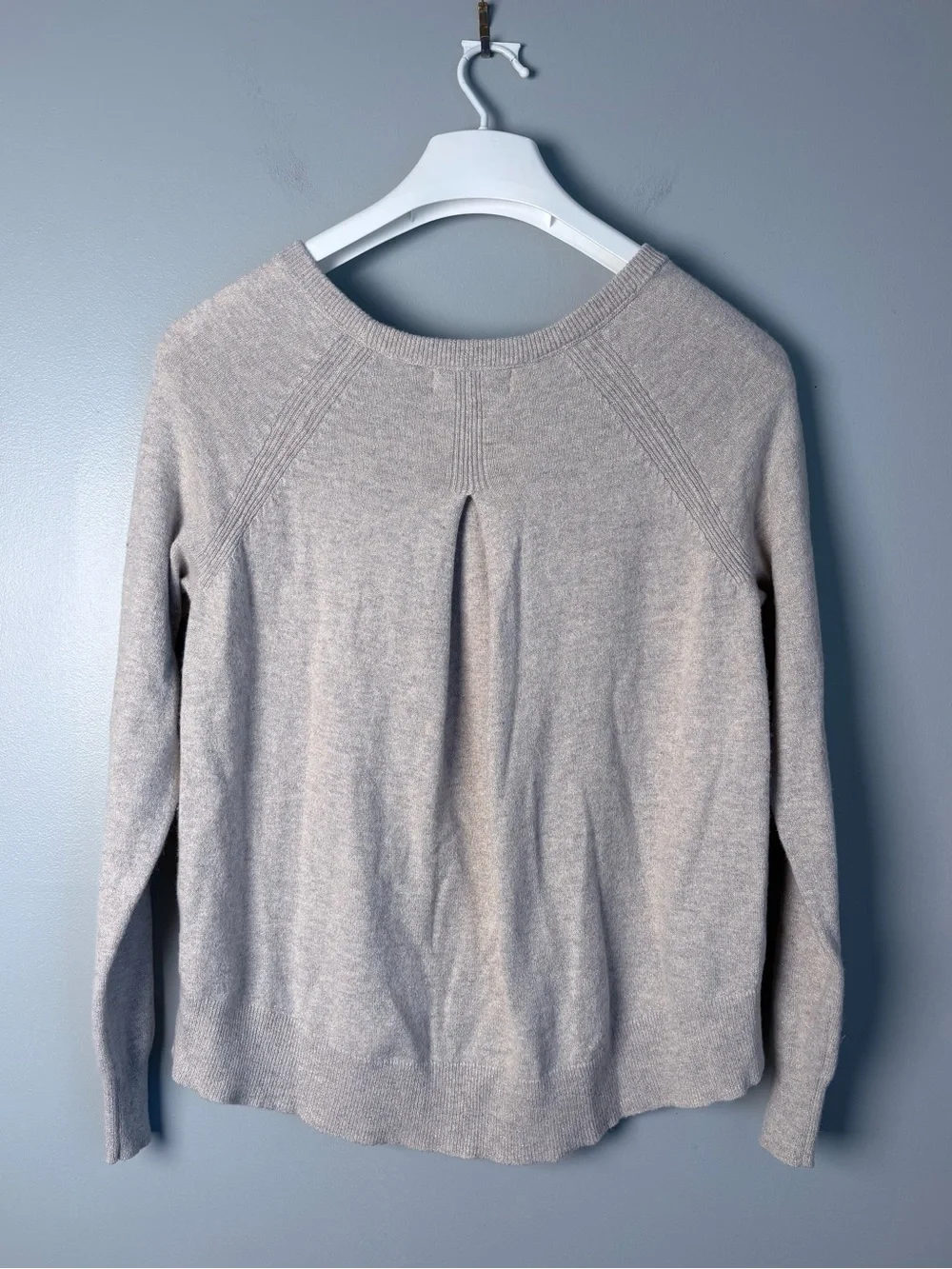 Banana Republic Metallic Shimmer Wool Blend Sweater Small S Oatmeal Beige Pleate
